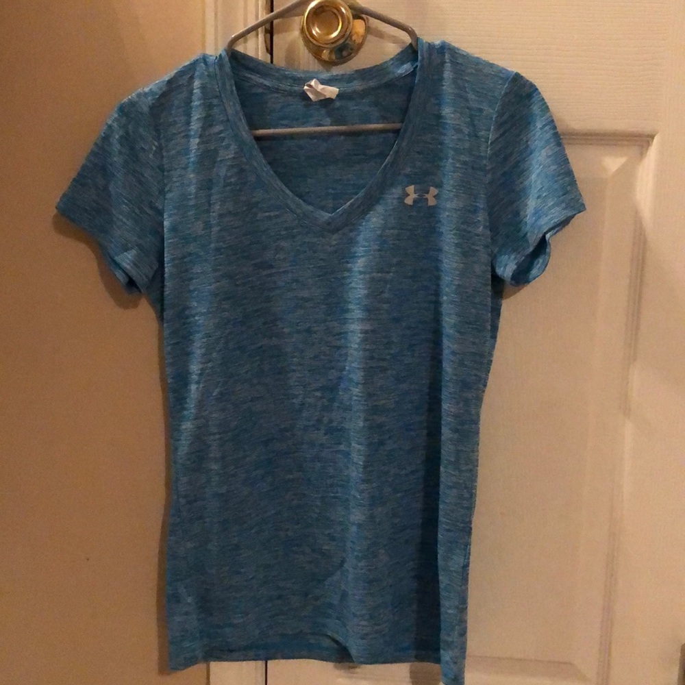 Under Armour V neck t shirt